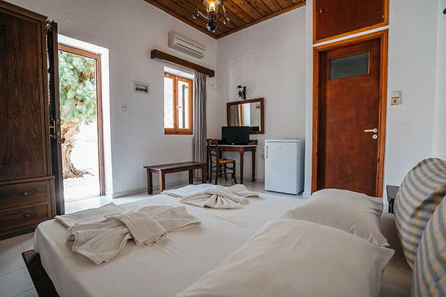 Δίκλινα δωμάτια με διπλό κρεβάτι