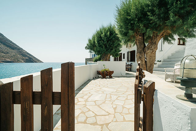 Είσοδος στα καταλύματα seaside