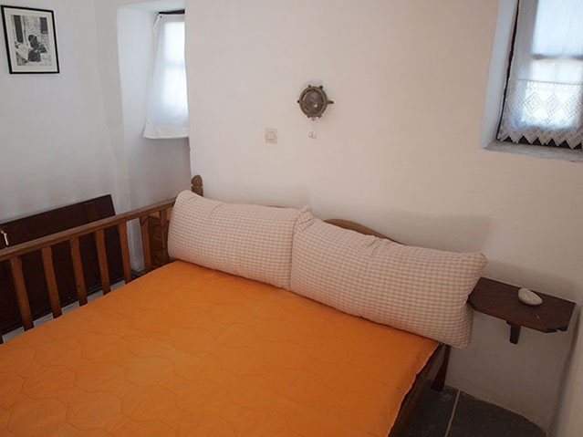 Το κρεβάτι στον πάνω όροφο