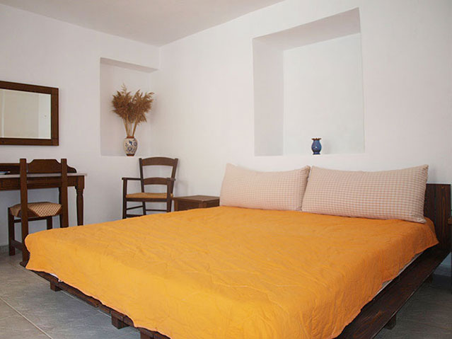 Δωμάτιο με διπλό κρεβάτι